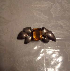 1930s Lg Citrine Gem w/Sterling Silver Bow Brooch